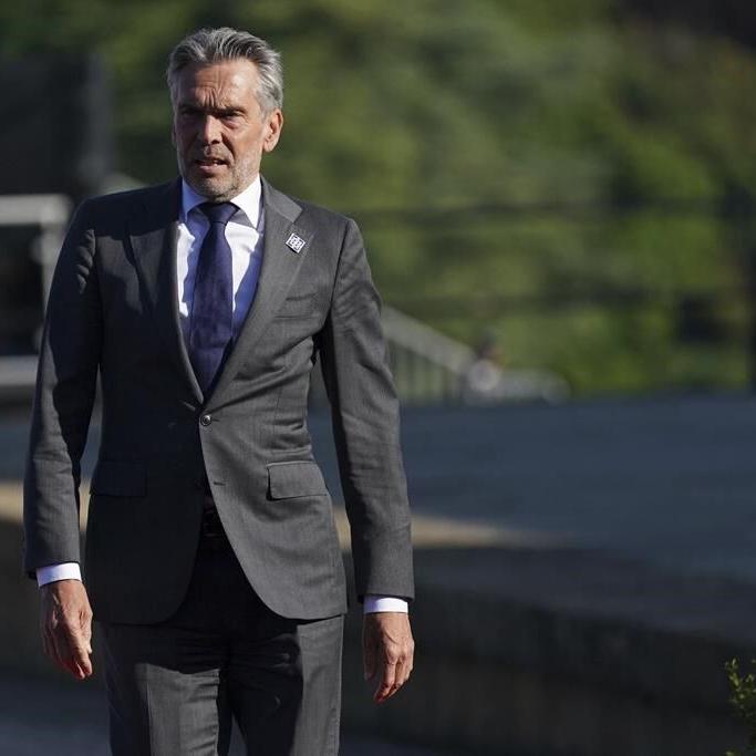 New Dutch leader bans phones in Cabinet meetings to dial back espionage threat
